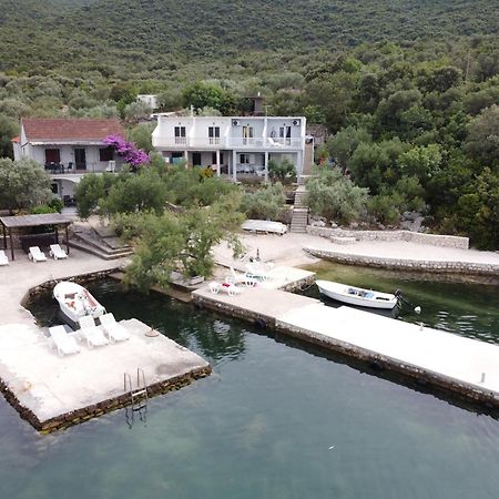 Apartments By The Sea Zuronja, Peljesac - 10137 Brijesta Exterior photo