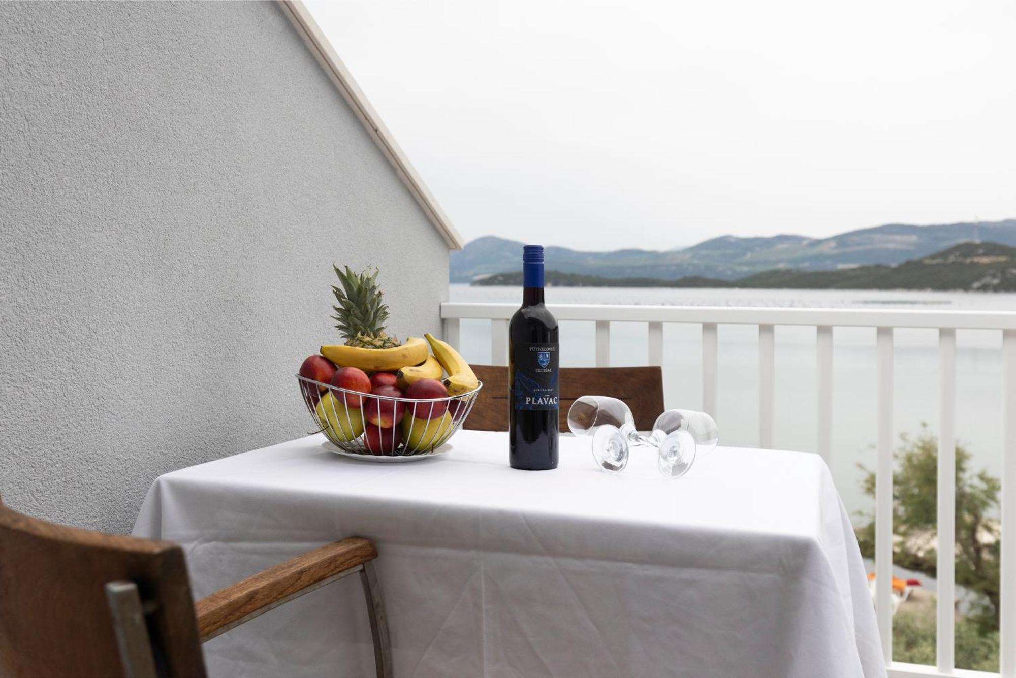 Apartments By The Sea Zuronja, Peljesac - 10137 Brijesta Exterior photo