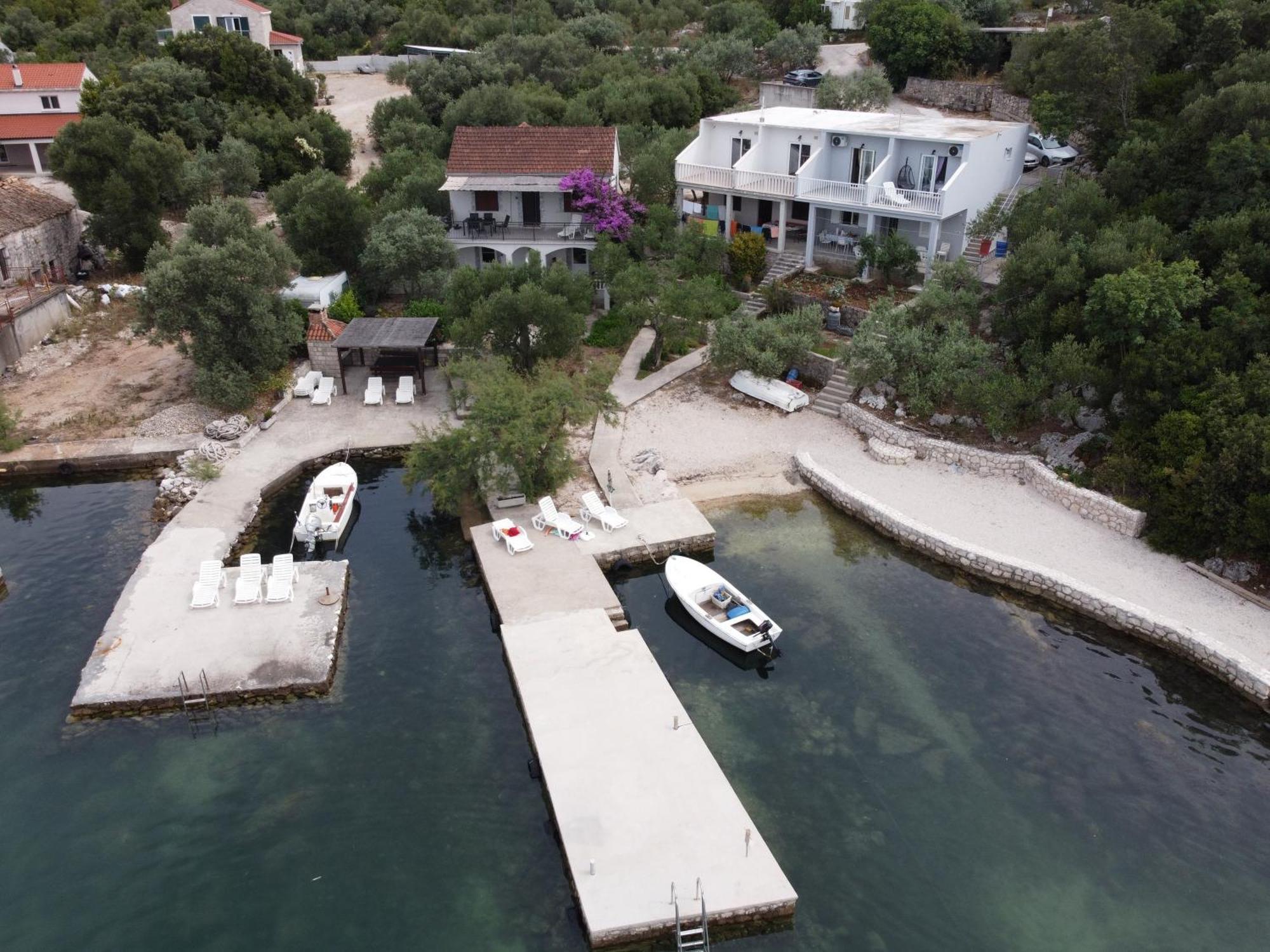 Apartments By The Sea Zuronja, Peljesac - 10137 Brijesta Exterior photo